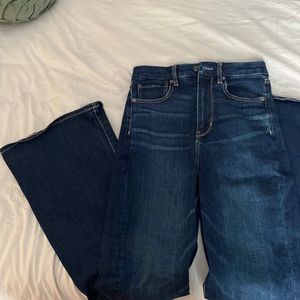 Never worn!! American Eagle flare jeans